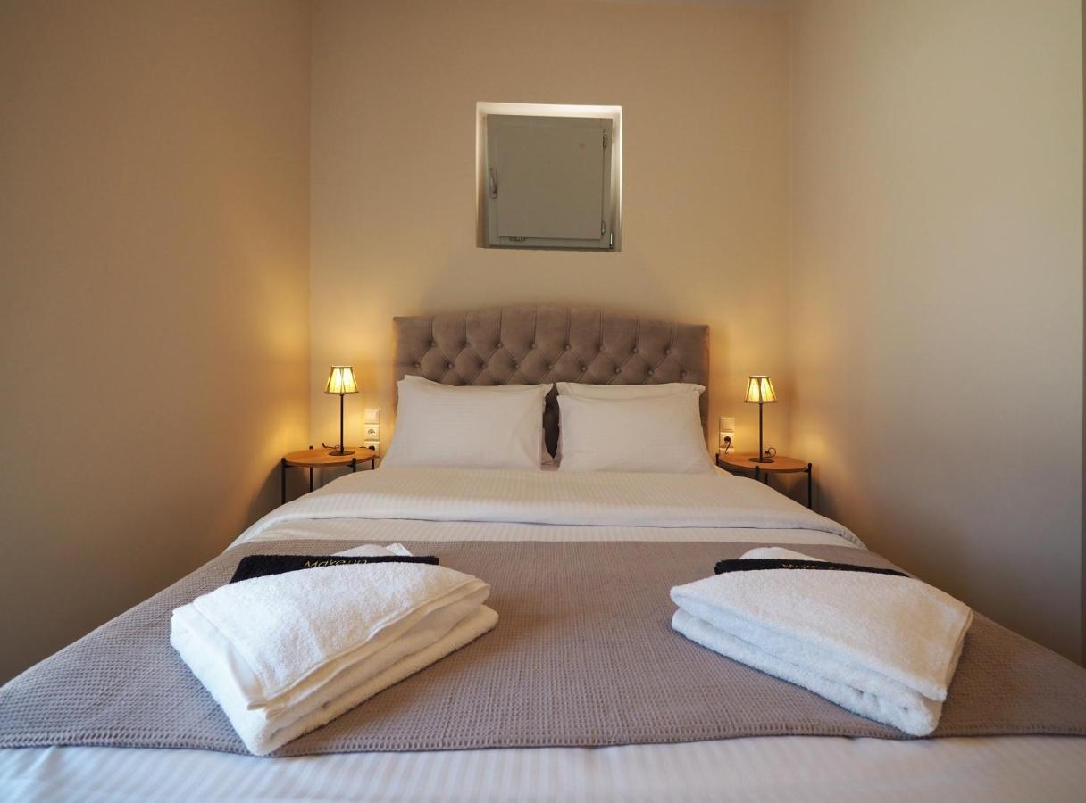 Terra Di Pietra Exclusive Suites & Apartments 阿里奥波利斯 外观 照片