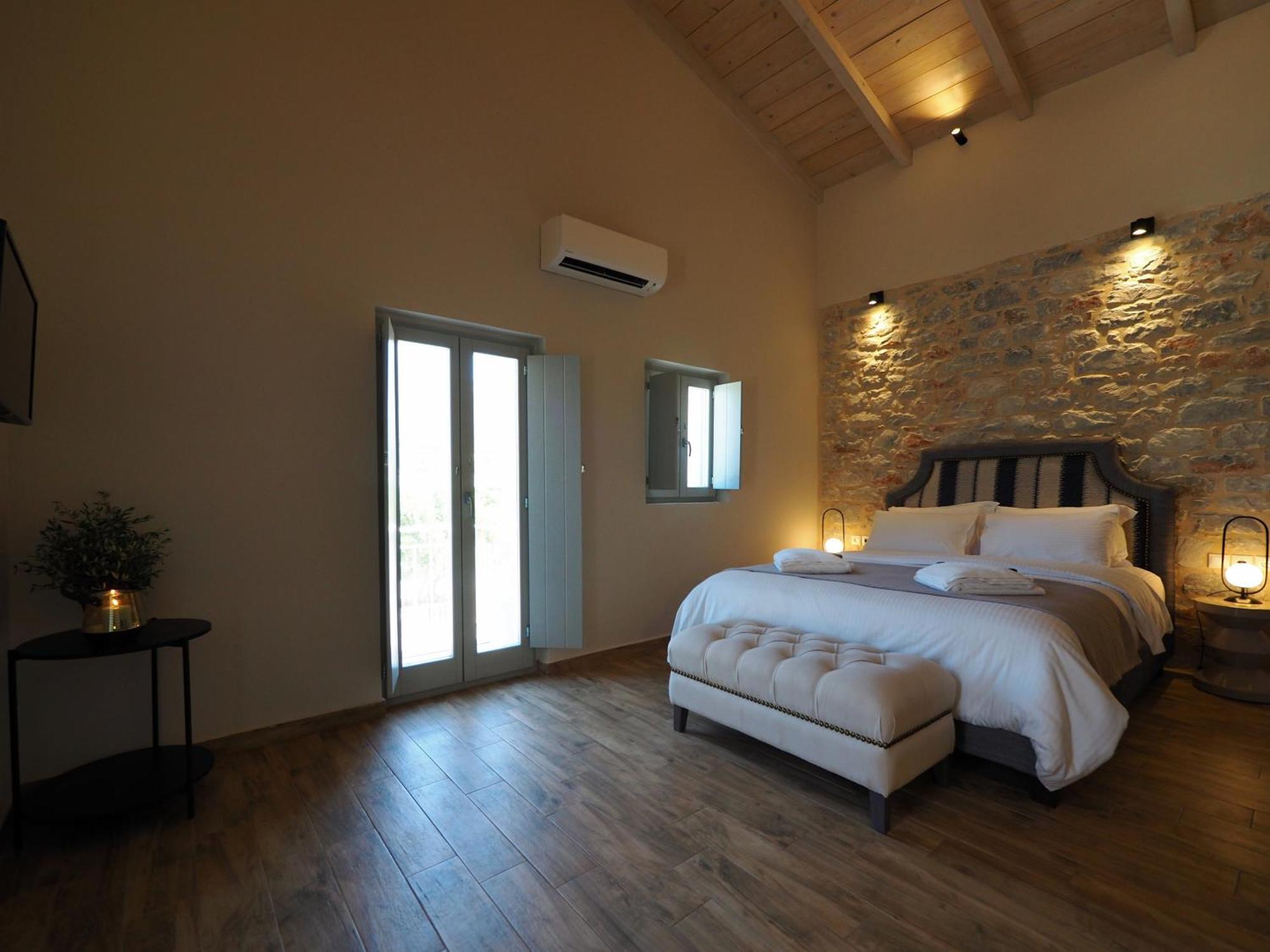 Terra Di Pietra Exclusive Suites & Apartments 阿里奥波利斯 外观 照片